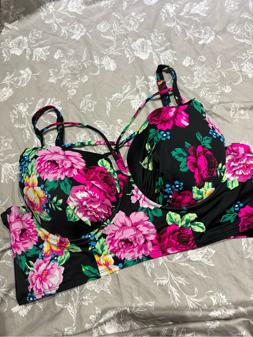 torrid Black Floral Underwire Swim Top
